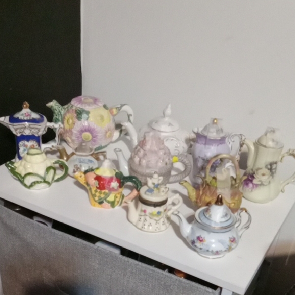Floral Ceramic Minature Teapot Collection